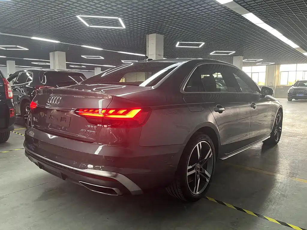 Audi A4L 2020 — фото 15