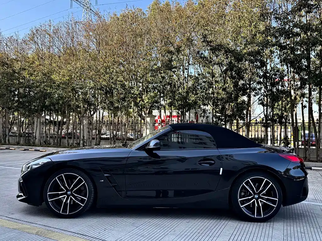 BMW Z4 2019 — фото 14