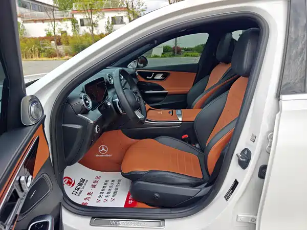 Mercedes-Benz C-Class 2023