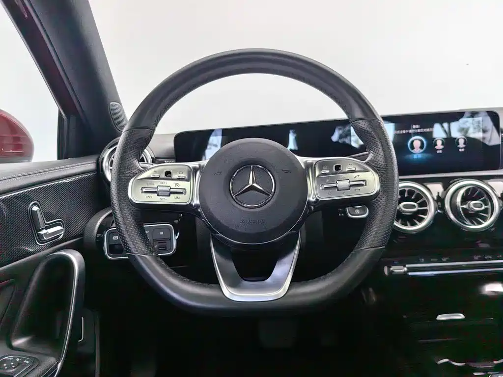 Mercedes-Benz A-Class 2021 — фото 11