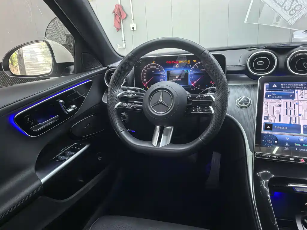 Mercedes-Benz C-Class 2024 — фото 15