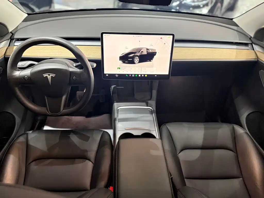 Tesla Model Y 2022 — фото 9