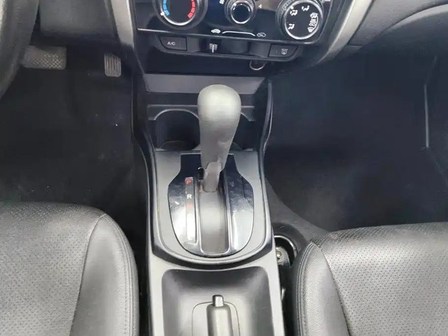 Honda City 2018 — фото 16