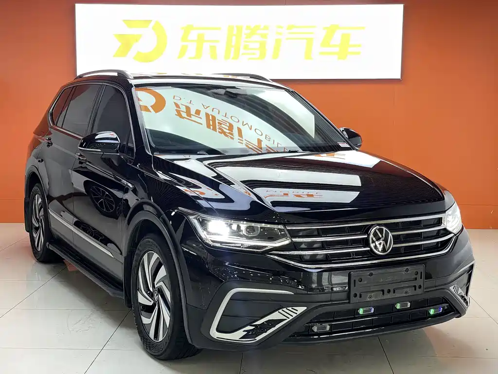 Volkswagen Tiguan L 2022 — фото 3