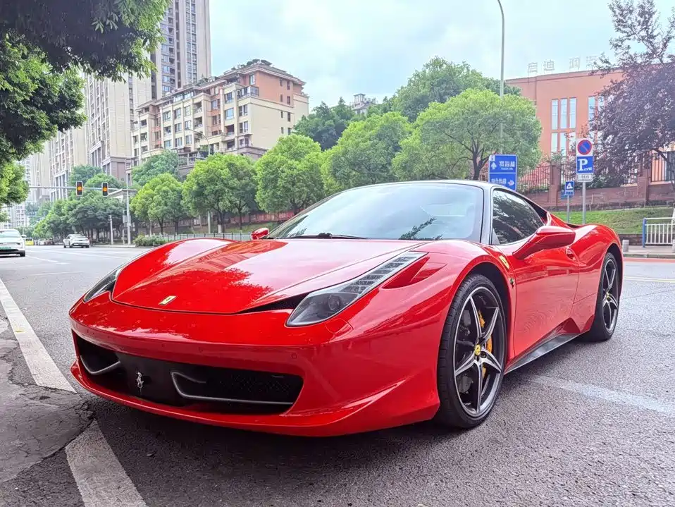 Ferrari 458 2013 — фото 1