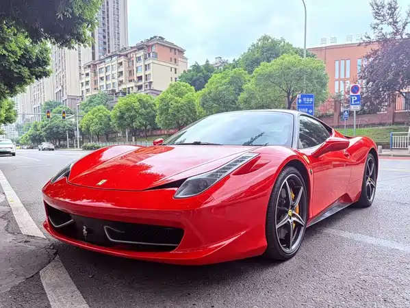 Ferrari 458 2013