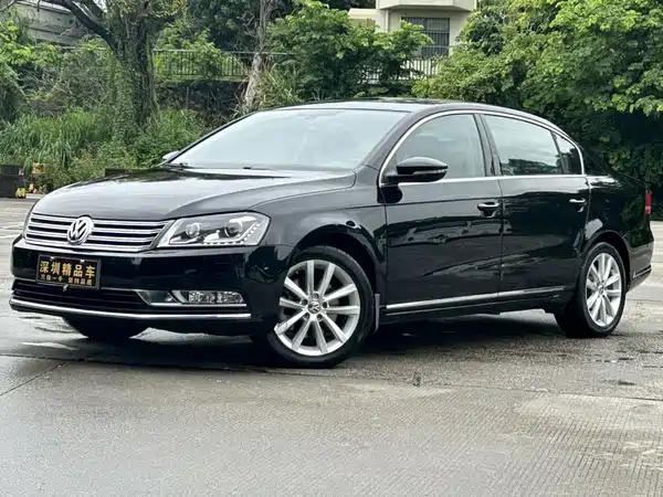 Volkswagen Magotan 2013