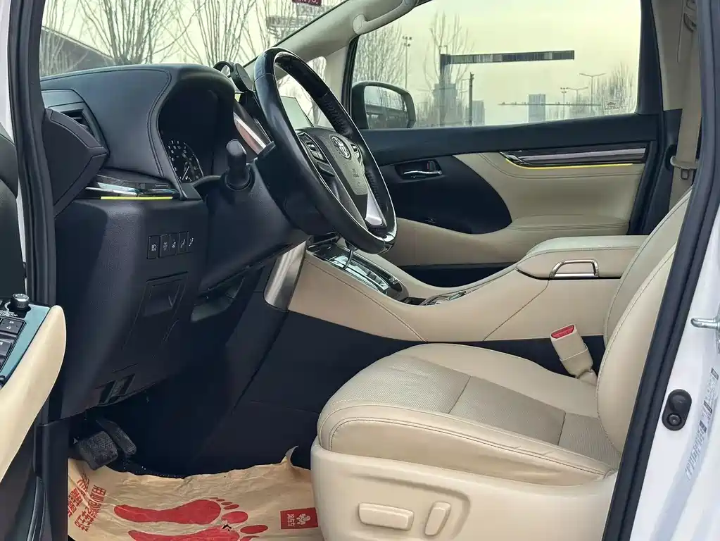 Toyota Vellfire 2021 — фото 12