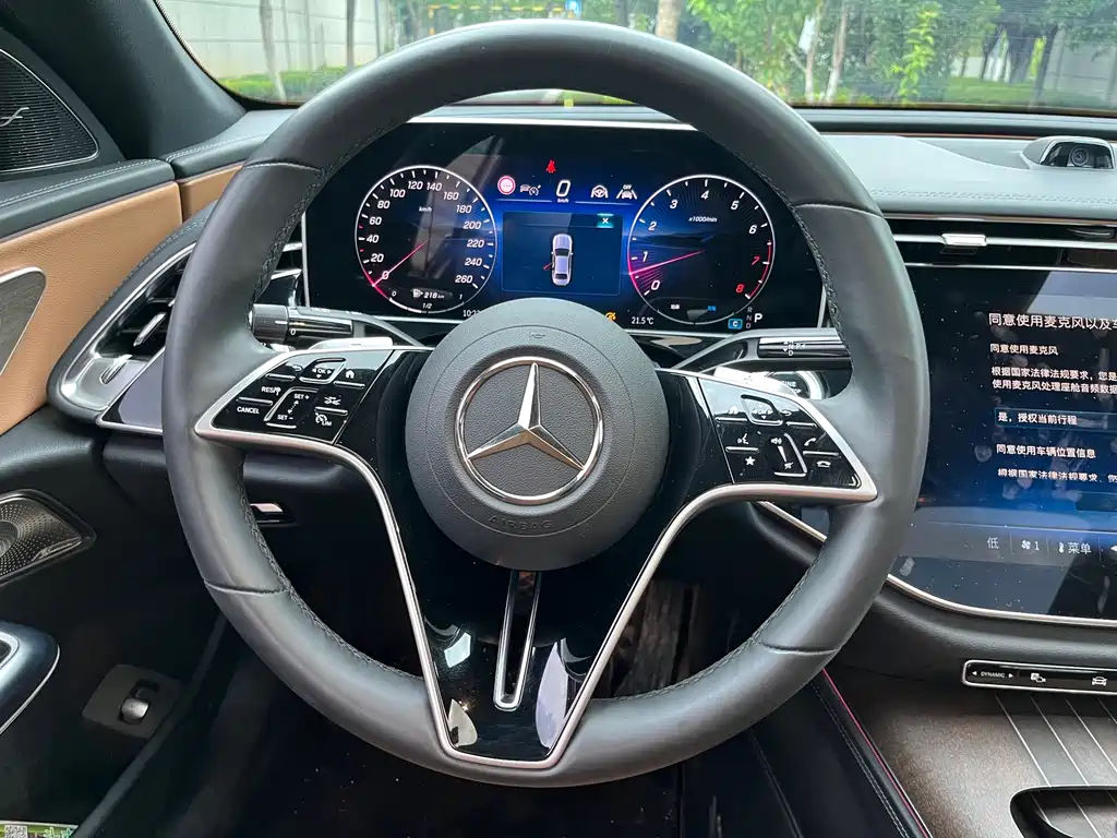 Mercedes-Benz E-Class 2025 — фото 10