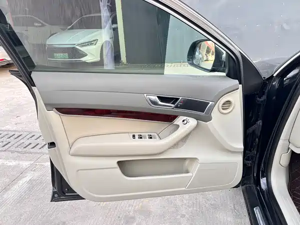 Audi A6L 2011