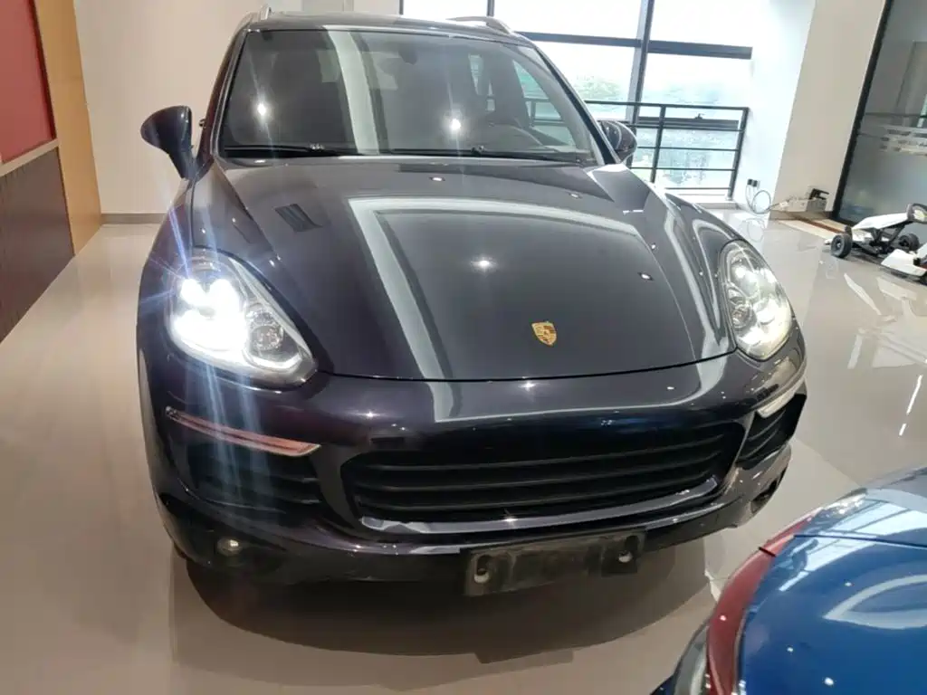 Porsche Cayenne 2017 — фото 3