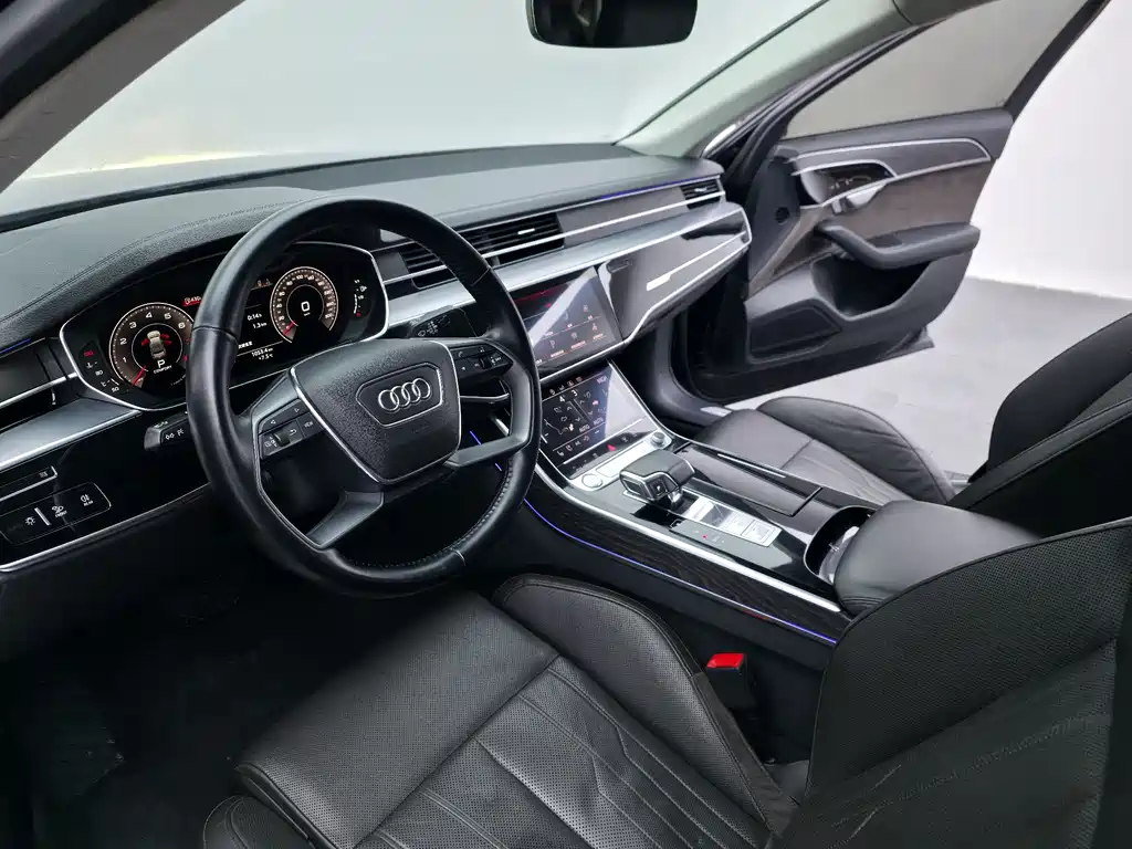 Audi A8 2020 — фото 17