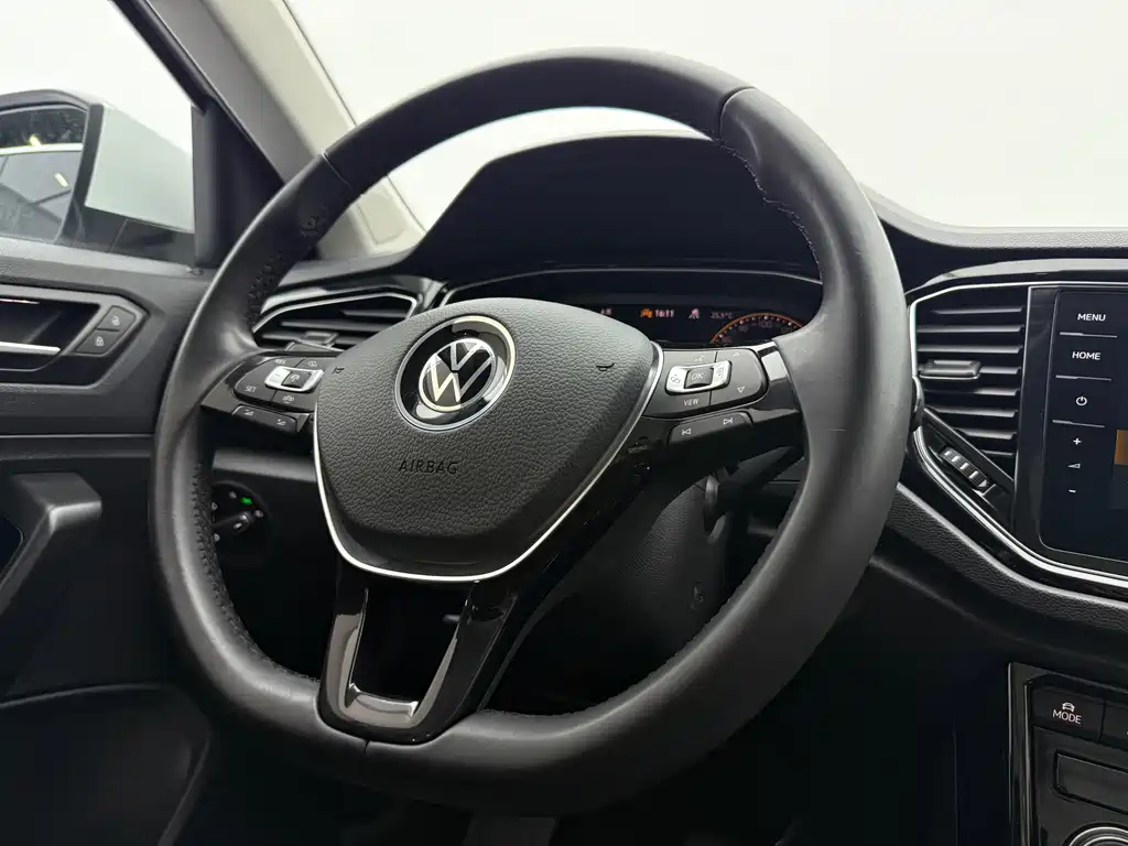 Volkswagen T-Roc 2022 — фото 17