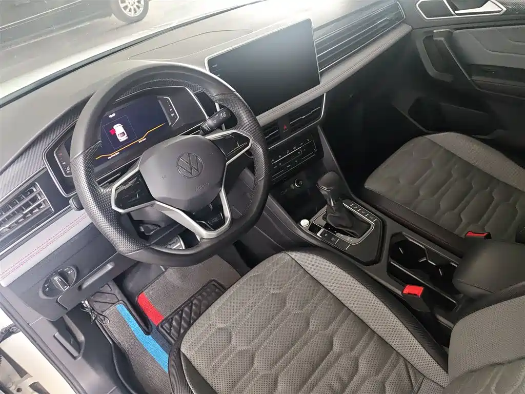 Volkswagen Tiguan X 2023 — фото 11