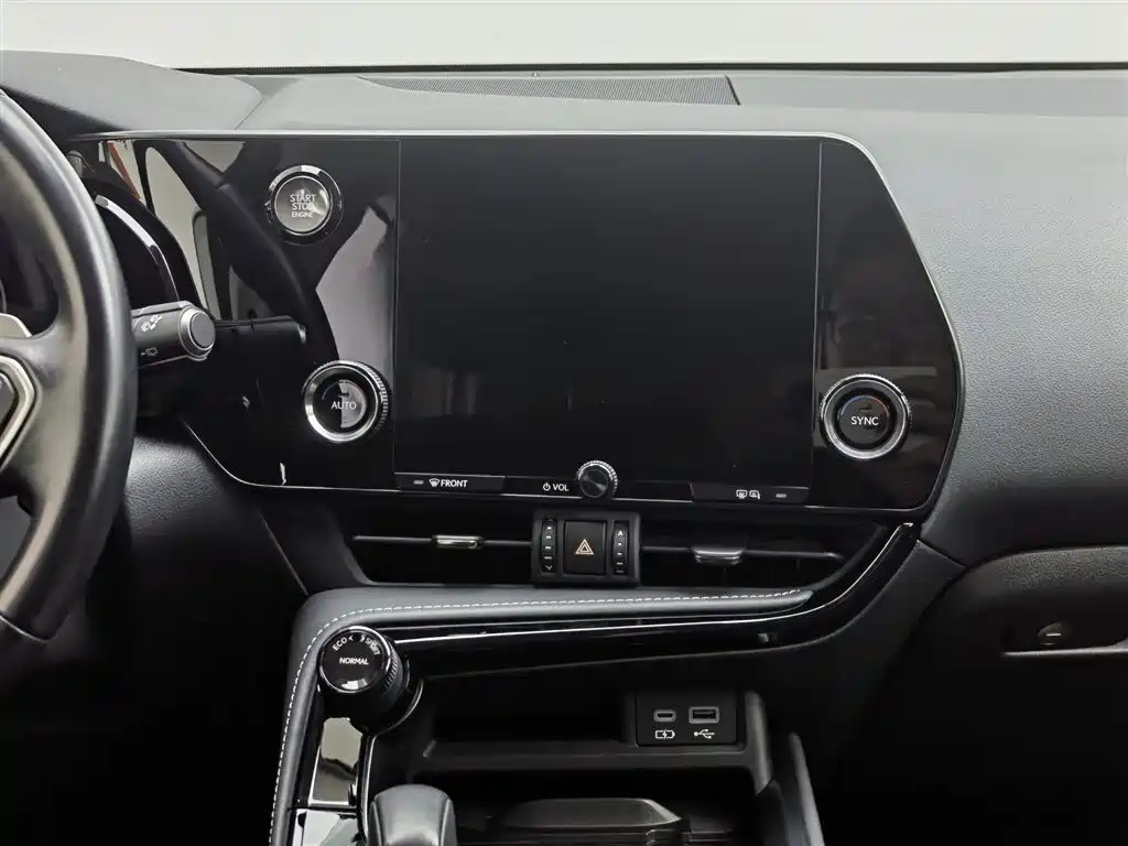 Lexus NX 2022 — фото 12