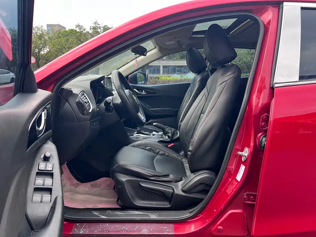 Mazda 3 Axela 2015 — фото 11