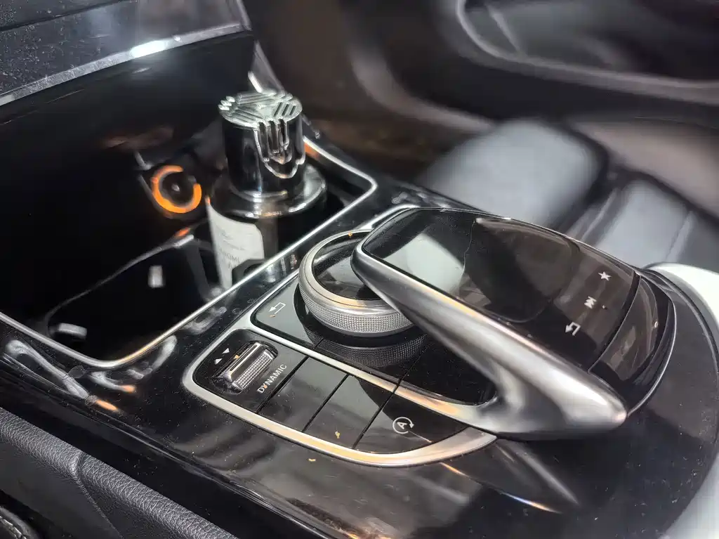 Mercedes-Benz C-Class 2018 — фото 9