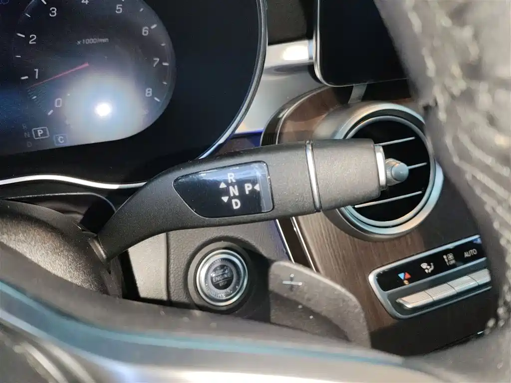 Mercedes-Benz GLC 2021 — фото 14