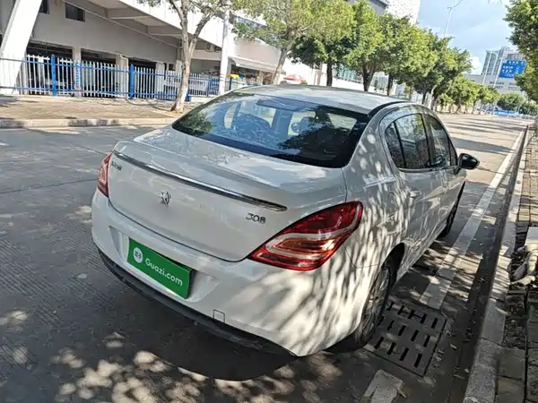 Peugeot 308 2016