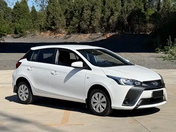 Toyota Yaris L 2016