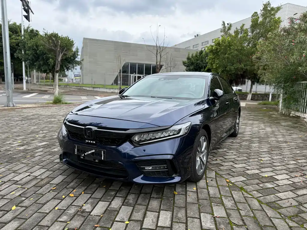 Honda Inspire 2020 — фото 1