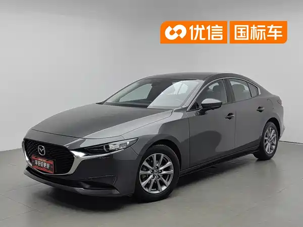 Mazda 3 Axela 2022