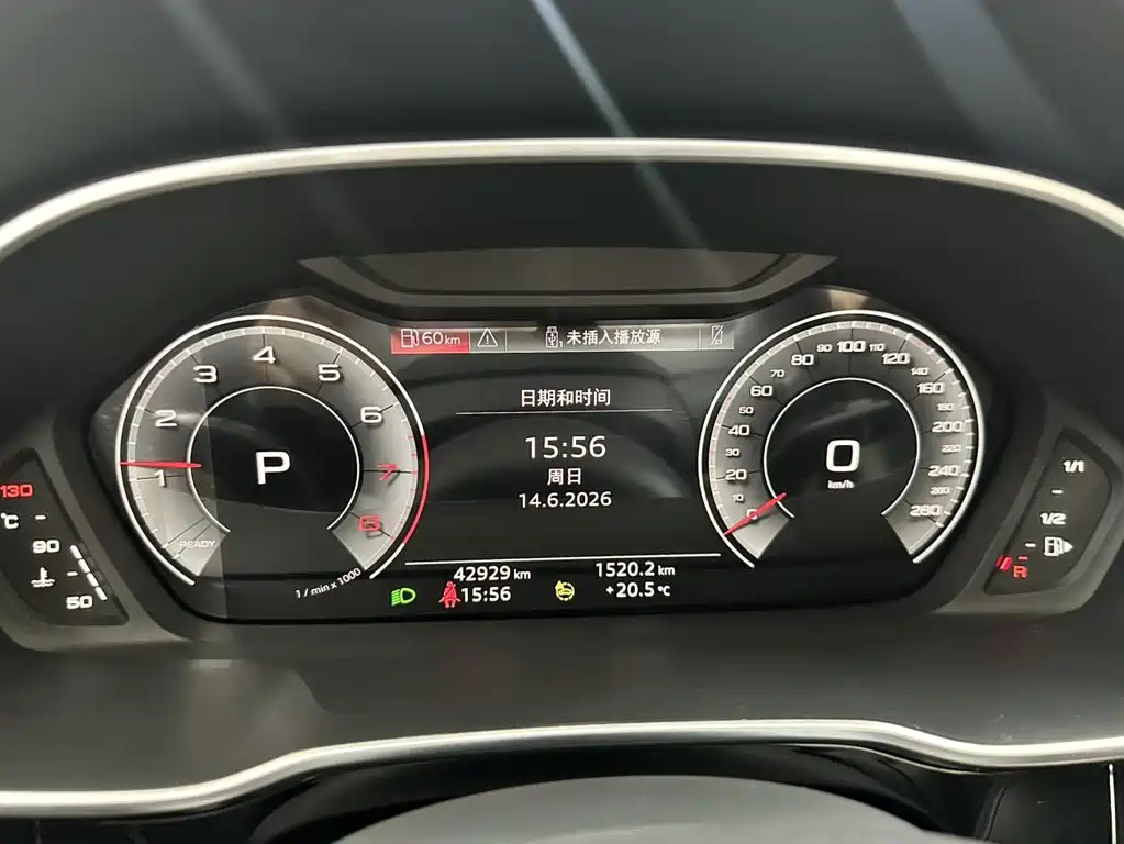 Audi Q3 2023 — фото 16