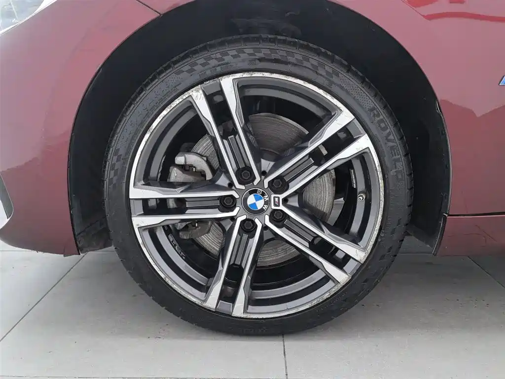 BMW 1 Series 2021 — фото 17