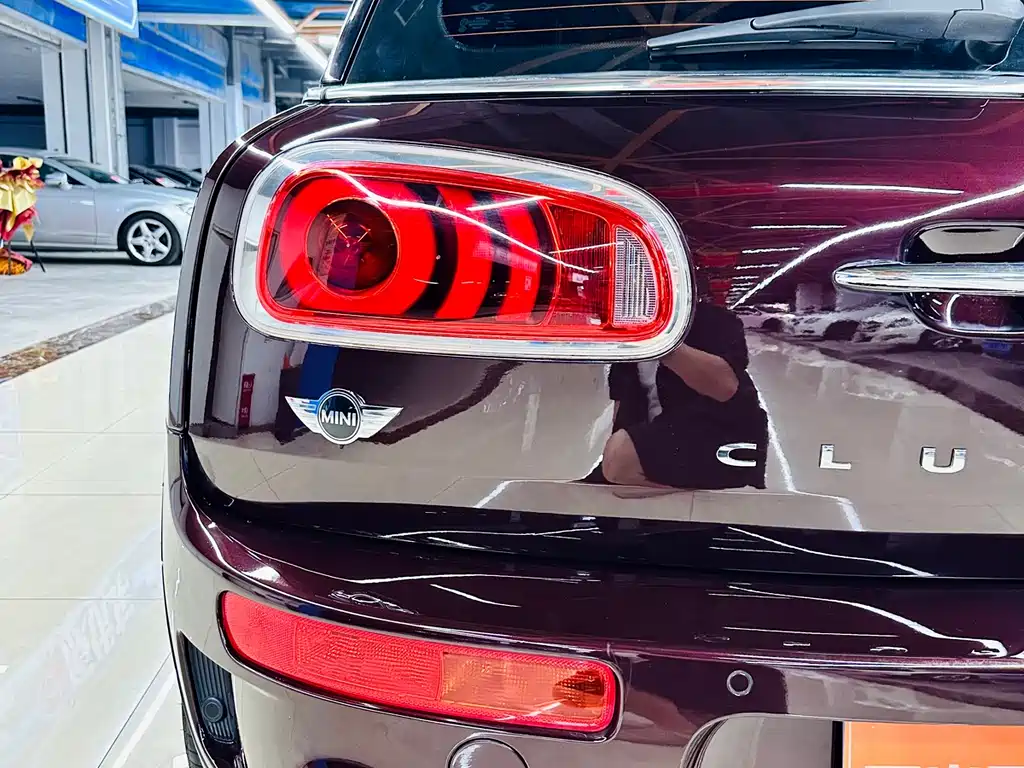 MINI Clubman 2018 — фото 13