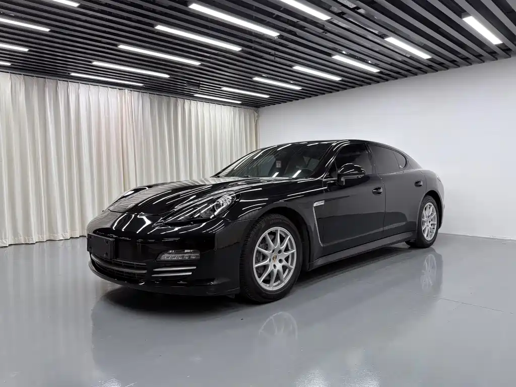 Porsche Panamera 2013 — фото 1