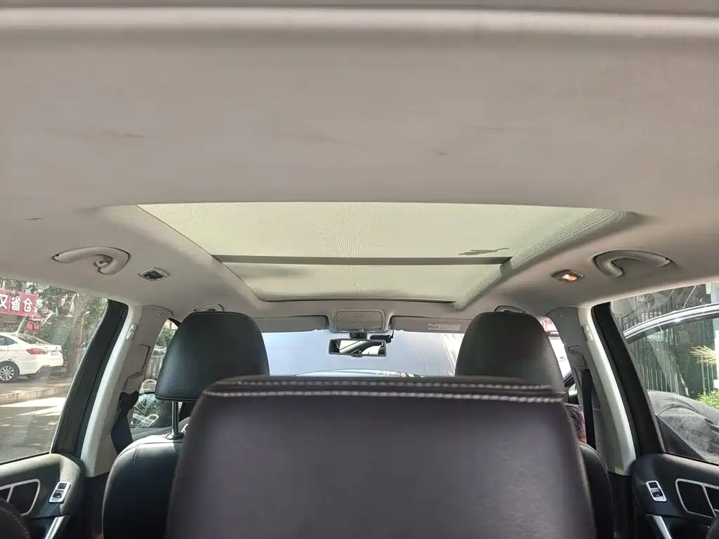 Volkswagen Tiguan 2016 — фото 19