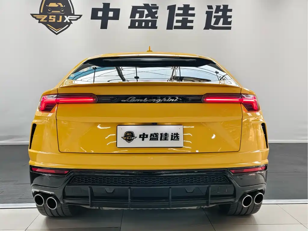 Lamborghini Urus 2022 — фото 16