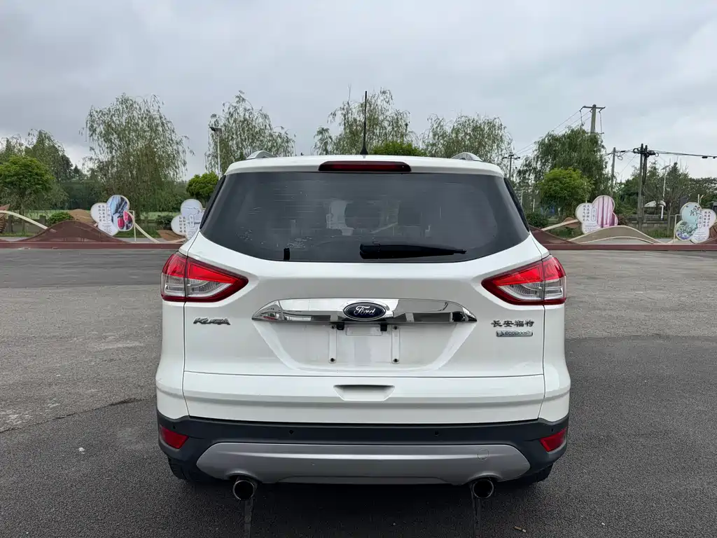 Ford Kuga 2016 — фото 6