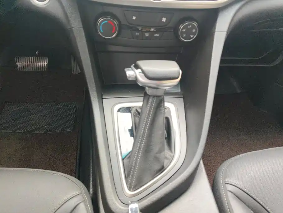 Buick Excelle GT 2021 — фото 16