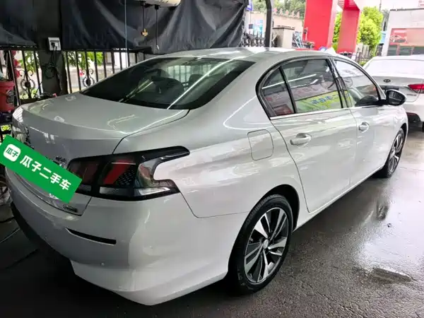 Peugeot 408 2020