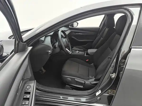 Mazda 3 Axela 2023