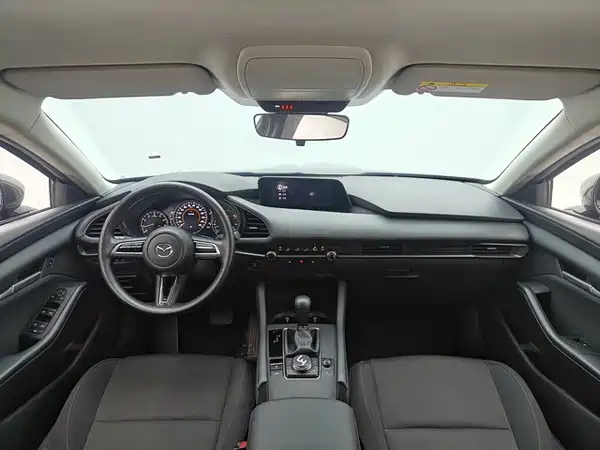 Mazda 3 Axela 2023