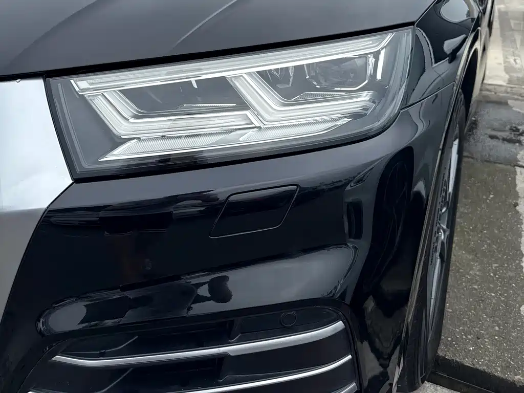 Audi Q5L 2020 — фото 4