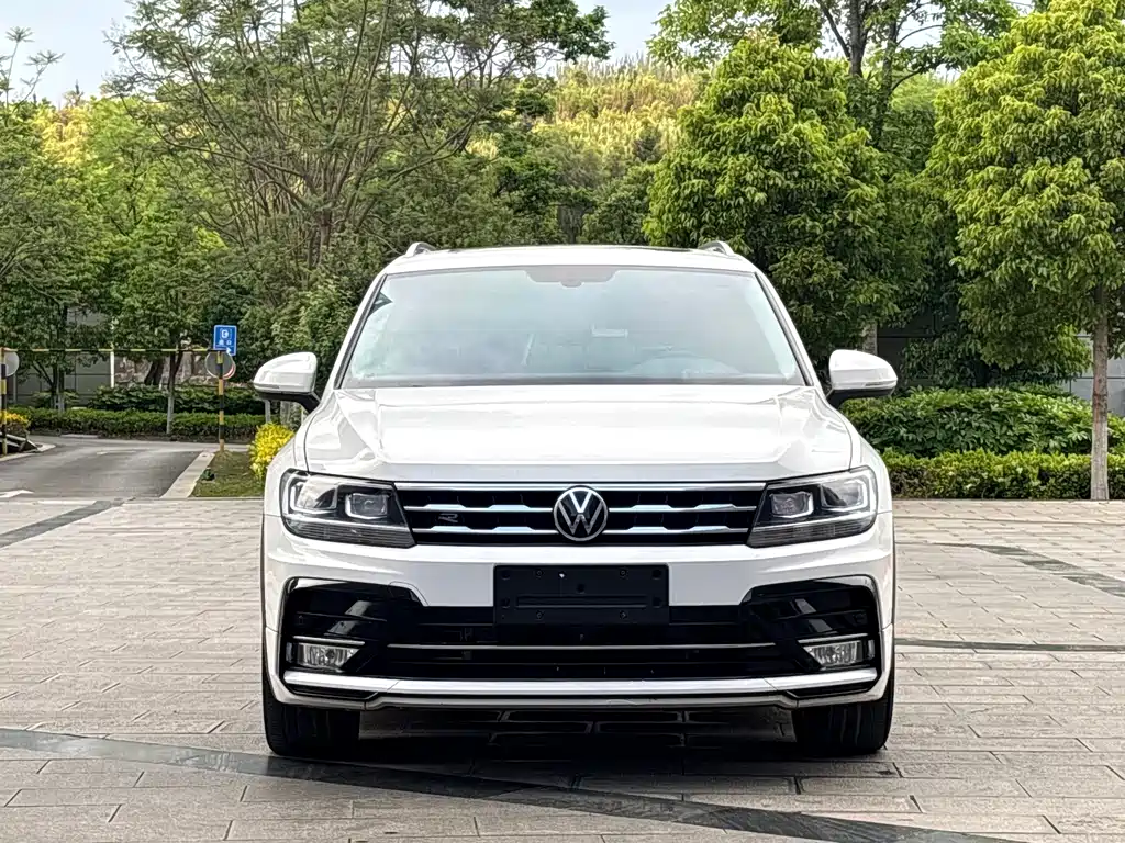Volkswagen Tiguan L 2021 — фото 2