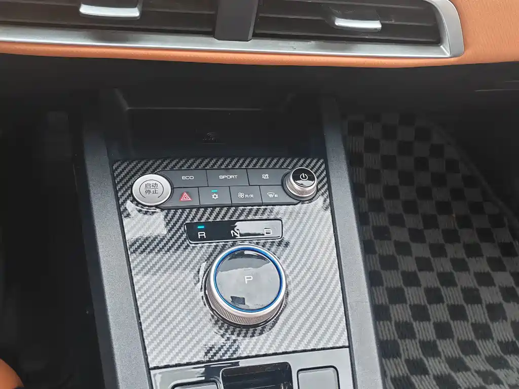 BYD e2 2021 — фото 12