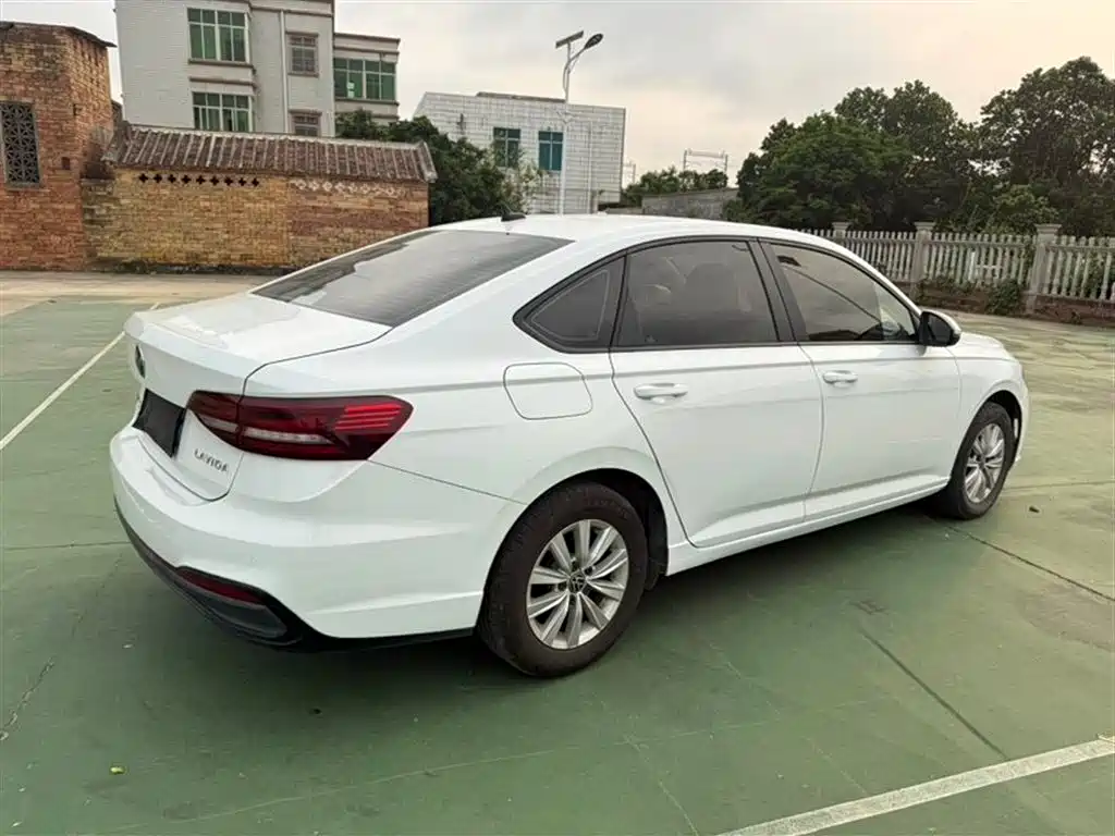 Volkswagen Lavida 2022
