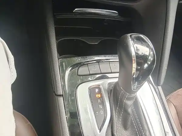 Buick Regal 2020