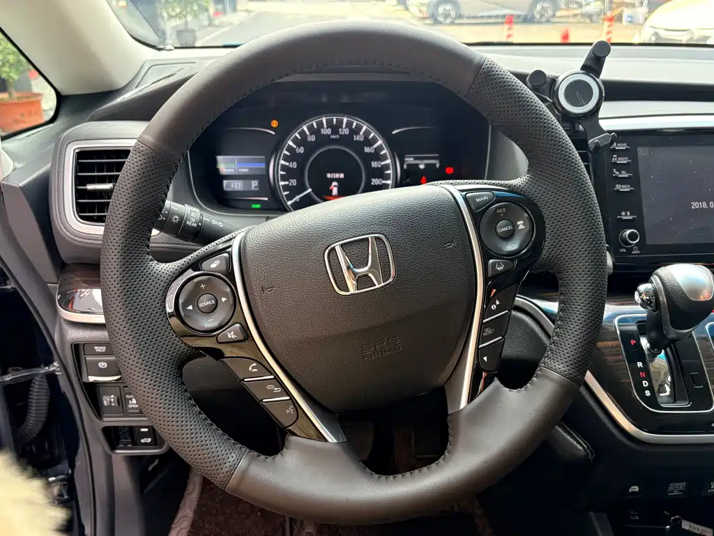 Honda Odyssey 2020 — фото 10