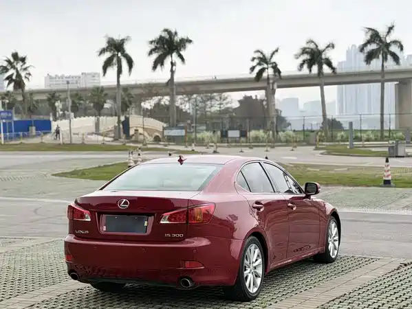Lexus IS 2009