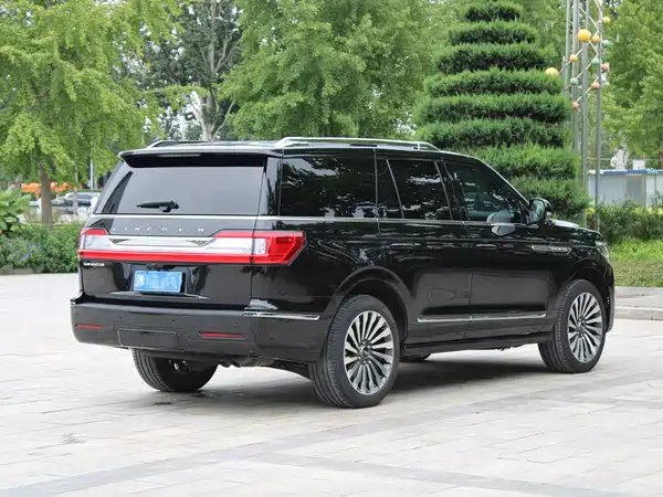 Lincoln Navigator 2021