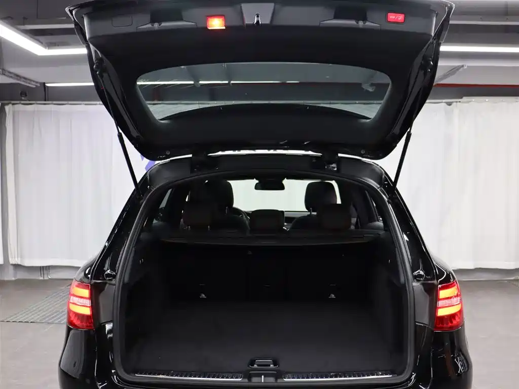 Mercedes-Benz GLC AMG 2019 — фото 24