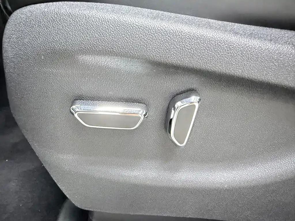 GAC Trumpchi M6 2022 — фото 21