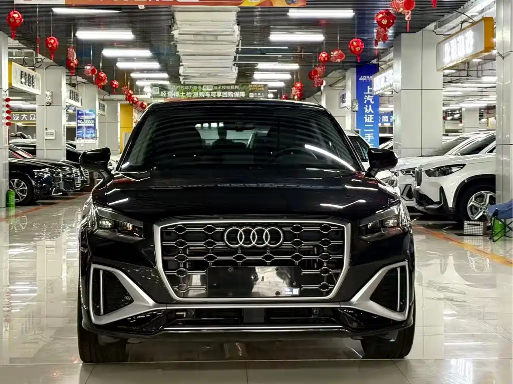 Audi Q2L 2023 — фото 3
