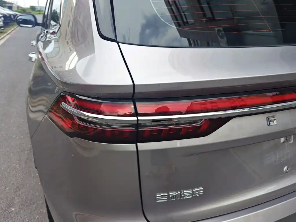 Geely Xingyue L 2023 — фото 12