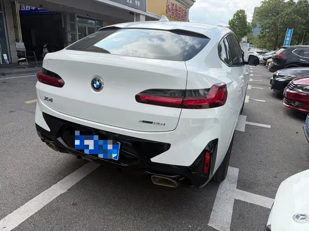 BMW X4 2022 — фото 12